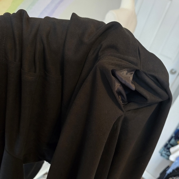 Joh | Small | Aurora Suede Round Neck with Pockets - Picture 5 of 11